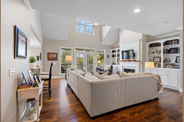 753 Tate Ln, Mount Juliet, TN 37122