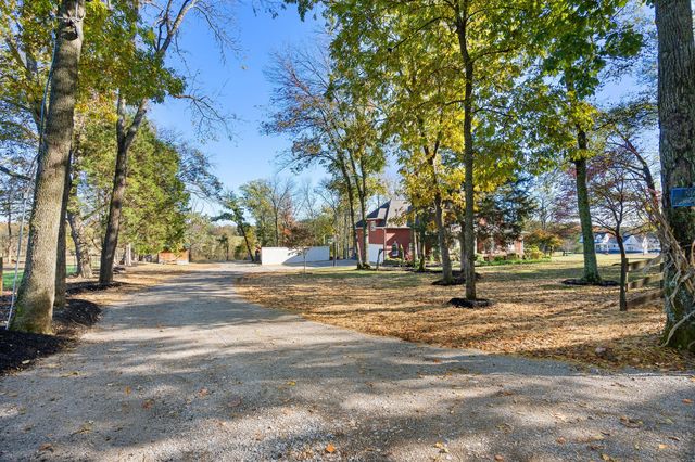 753 Tate Ln, Mount Juliet, TN 37122