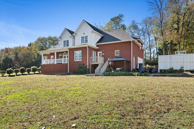 753 Tate Ln, Mount Juliet, TN 37122