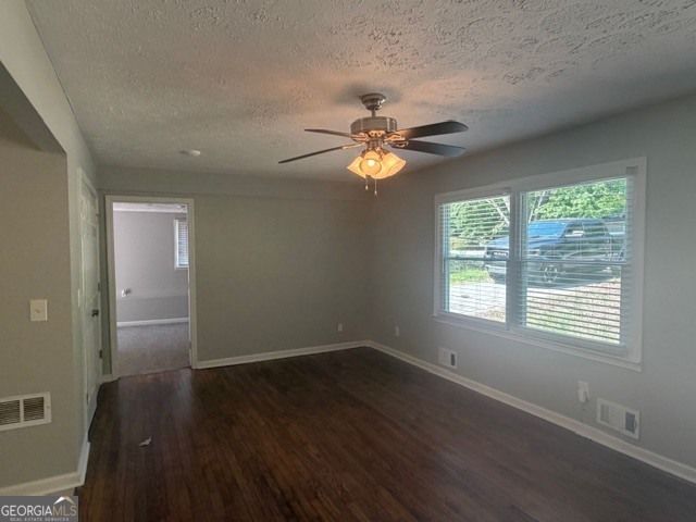 6057 Blackhawk Trail SE, Mableton, GA 30126