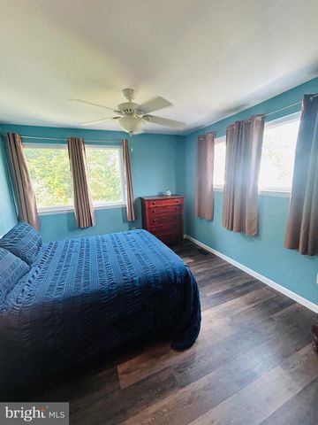 611 BRIDGE STREET, Collegeville, PA 19426