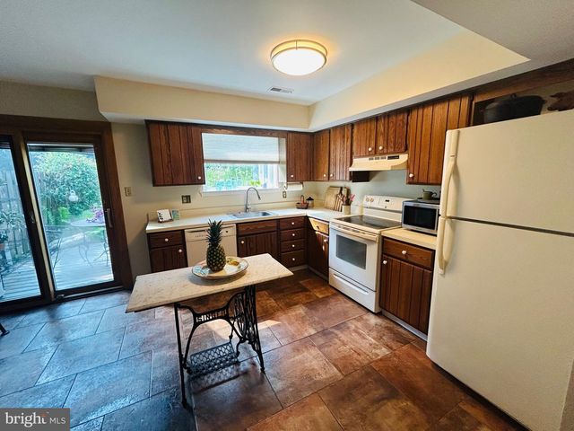 611 BRIDGE STREET, Collegeville, PA 19426