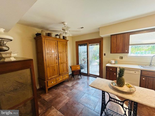 611 BRIDGE STREET, Collegeville, PA 19426