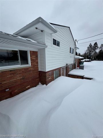 2041 Twilight Hill, Commerce Twp, MI 48390