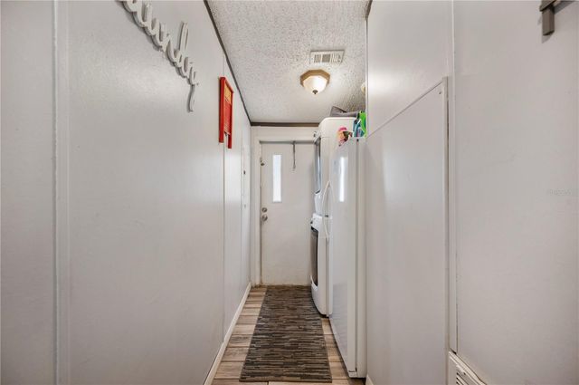 232 W TEMPLE CIRCLE, Winter Haven, FL 33880