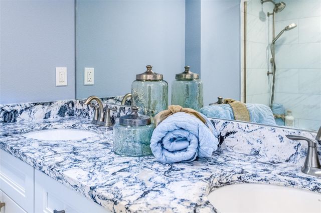 1750 BENJAMIN FRANKLIN DRIVE 10G, Sarasota, FL 34236