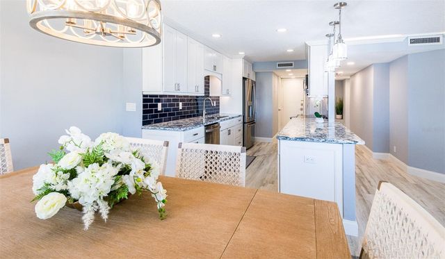 1750 BENJAMIN FRANKLIN DRIVE 10G, Sarasota, FL 34236