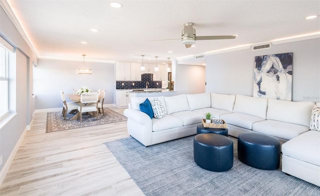 1750 BENJAMIN FRANKLIN DRIVE 10G, Sarasota, FL 34236