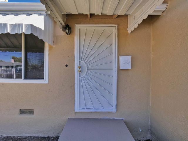 138 Eldridge Avenue, Oakland, CA 94603