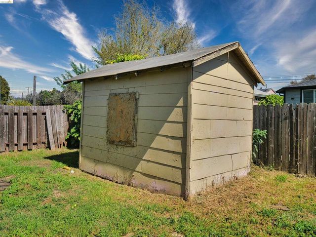 138 Eldridge Avenue, Oakland, CA 94603