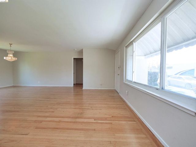 138 Eldridge Avenue, Oakland, CA 94603