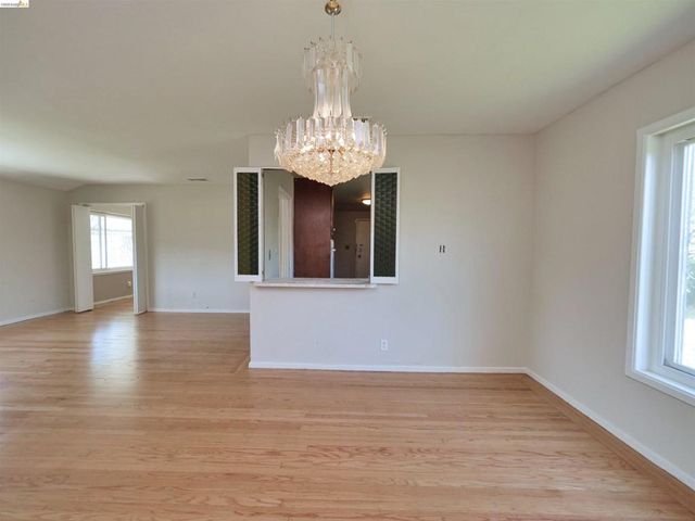 138 Eldridge Avenue, Oakland, CA 94603