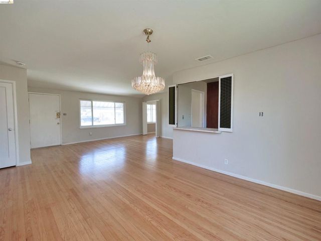 138 Eldridge Avenue, Oakland, CA 94603