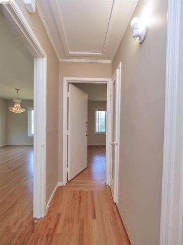 138 Eldridge Avenue, Oakland, CA 94603