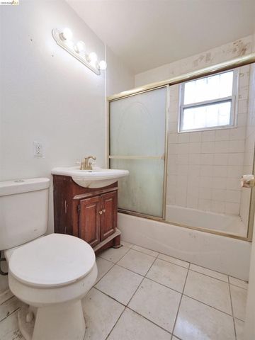 138 Eldridge Avenue, Oakland, CA 94603