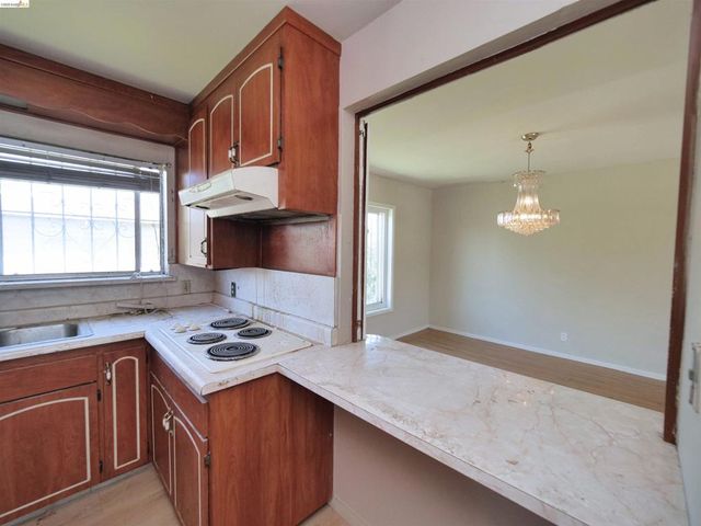 138 Eldridge Avenue, Oakland, CA 94603