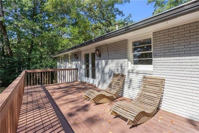 535 Valley Lane, Atlanta, GA 30328