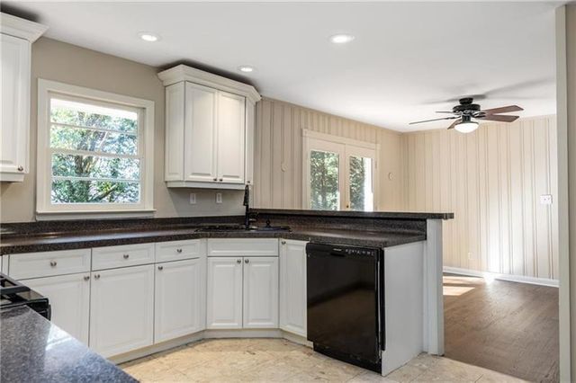 535 Valley Lane, Atlanta, GA 30328