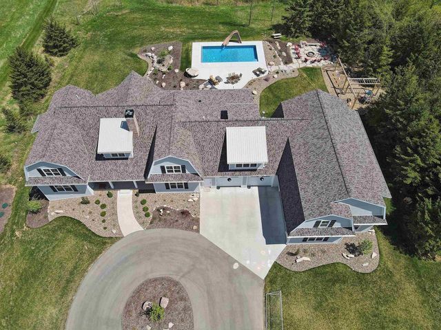5431 RIVER OAKS DRIVE, De Pere, WI 54115