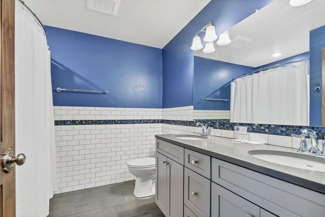 5431 RIVER OAKS DRIVE, De Pere, WI 54115