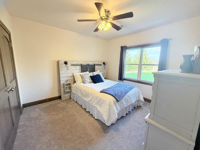 5431 RIVER OAKS DRIVE, De Pere, WI 54115