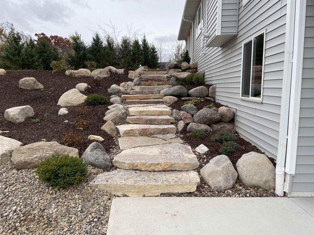 5431 RIVER OAKS DRIVE, De Pere, WI 54115