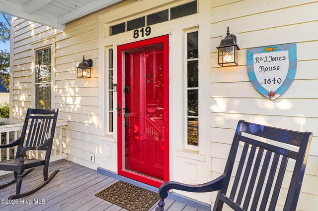 819 Broad Street, Beaufort, NC 28516