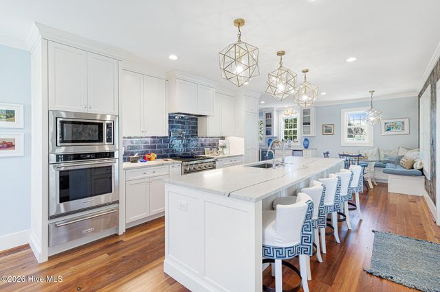 819 Broad Street, Beaufort, NC 28516