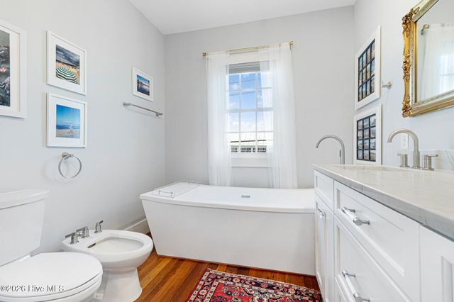 819 Broad Street, Beaufort, NC 28516