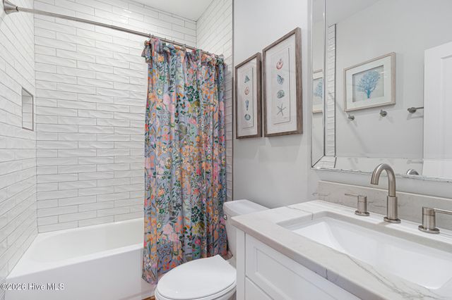 819 Broad Street, Beaufort, NC 28516