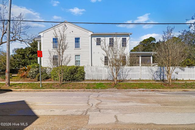 819 Broad Street, Beaufort, NC 28516