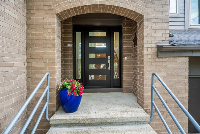 18405 Sandy Cove, Houston, TX 77058