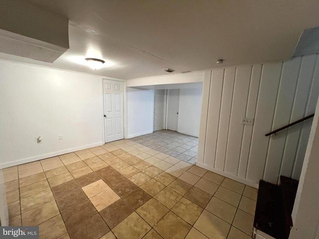 3809 LARCHMONT DR, Annandale, VA 22003