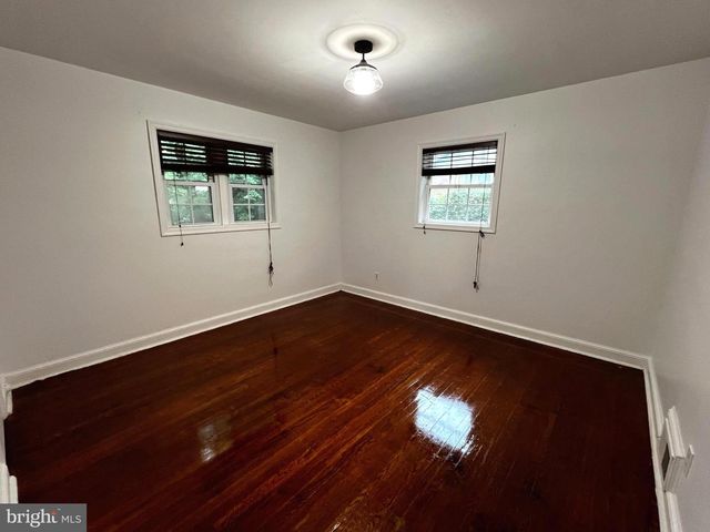 3809 LARCHMONT DR, Annandale, VA 22003