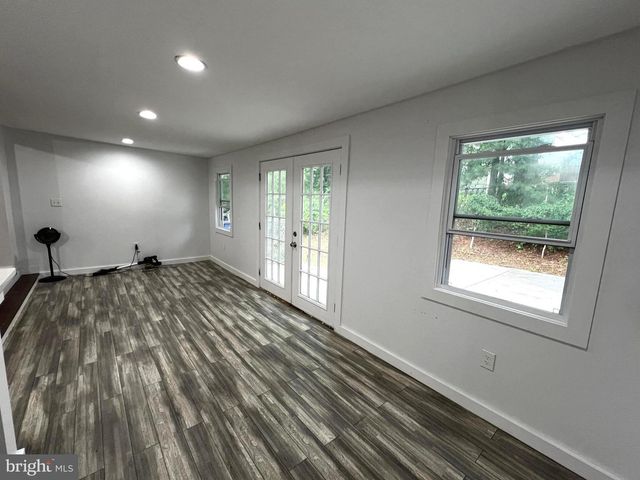 3809 LARCHMONT DR, Annandale, VA 22003