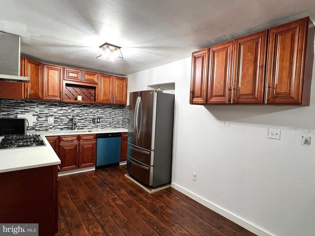 3809 LARCHMONT DR, Annandale, VA 22003