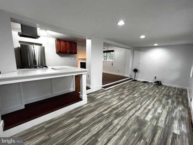 3809 LARCHMONT DR, Annandale, VA 22003