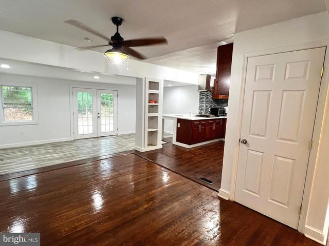 3809 LARCHMONT DR, Annandale, VA 22003