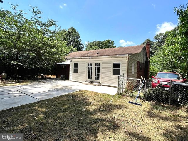3809 LARCHMONT DR, Annandale, VA 22003