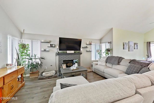 2228 Oak Haven Avenue, Simi Valley, CA 93063