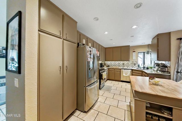 2228 Oak Haven Avenue, Simi Valley, CA 93063