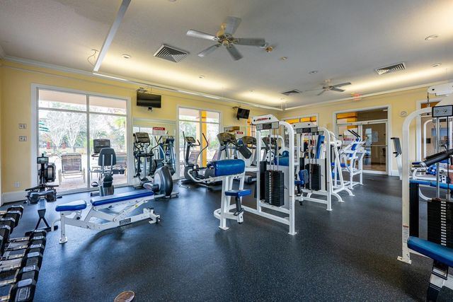 1398 RILEY CIRCLE, Deland, FL 32724