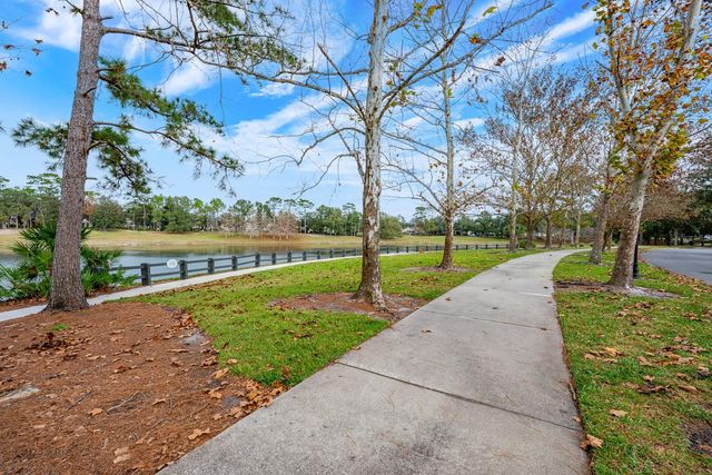 1398 RILEY CIRCLE, Deland, FL 32724