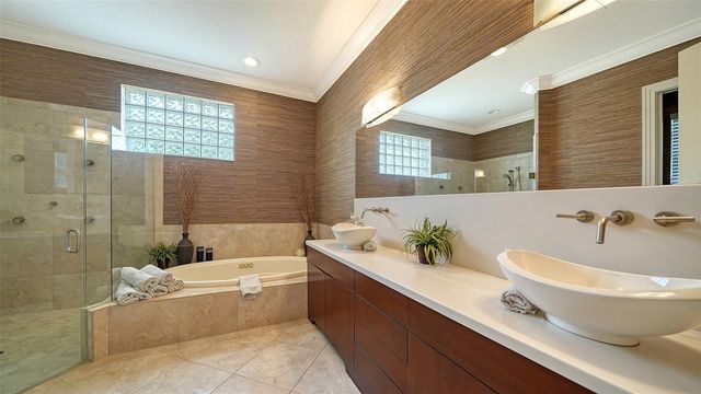5325 ANTHONY LANE, Sarasota, FL 34233