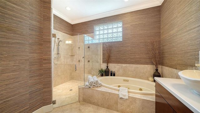 5325 ANTHONY LANE, Sarasota, FL 34233