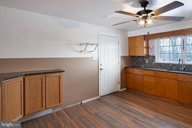 2428 E KINGS HWY, Coatesville, PA 19320