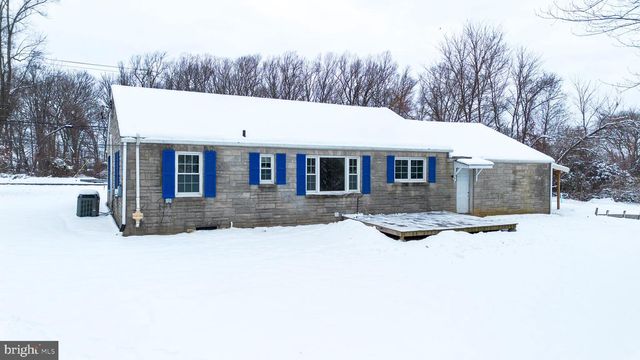 2428 E KINGS HWY, Coatesville, PA 19320