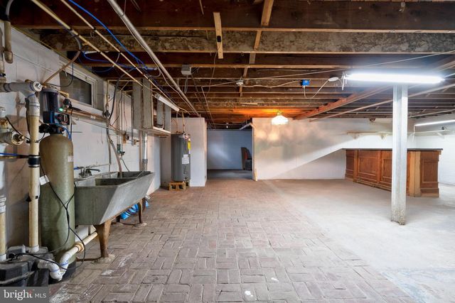 2428 E KINGS HWY, Coatesville, PA 19320