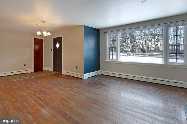 2428 E KINGS HWY, Coatesville, PA 19320