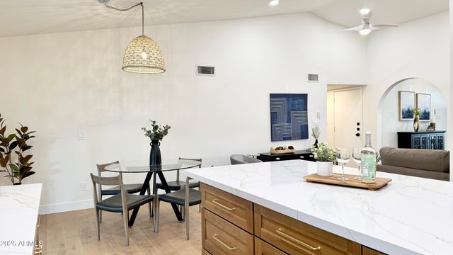 6139 W ALTADENA Avenue, Glendale, AZ 85304